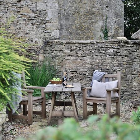 The Bothy Beverston Castle Tetbury Exteriér fotografie