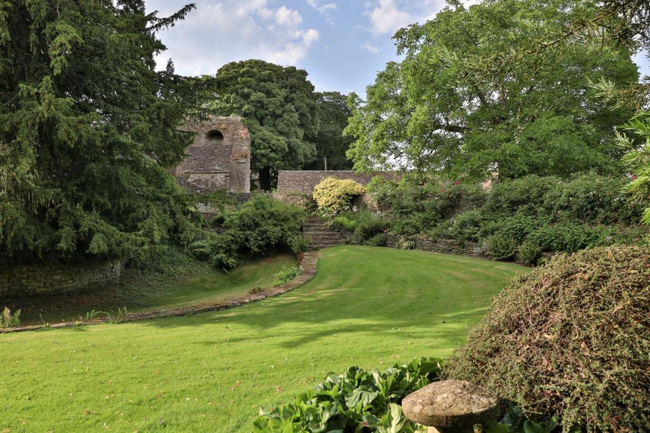 The Bothy Beverston Castle Tetbury Exteriér fotografie