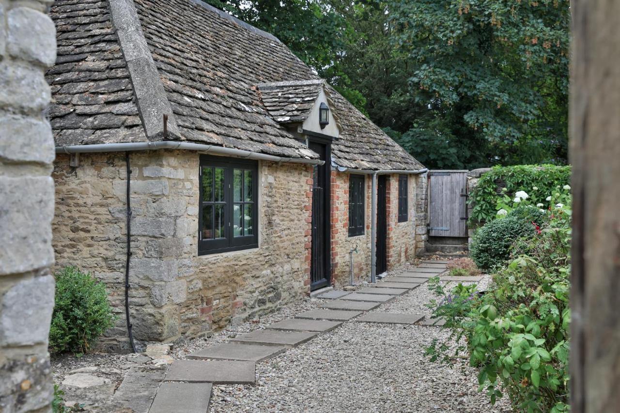 The Bothy Beverston Castle Tetbury Exteriér fotografie